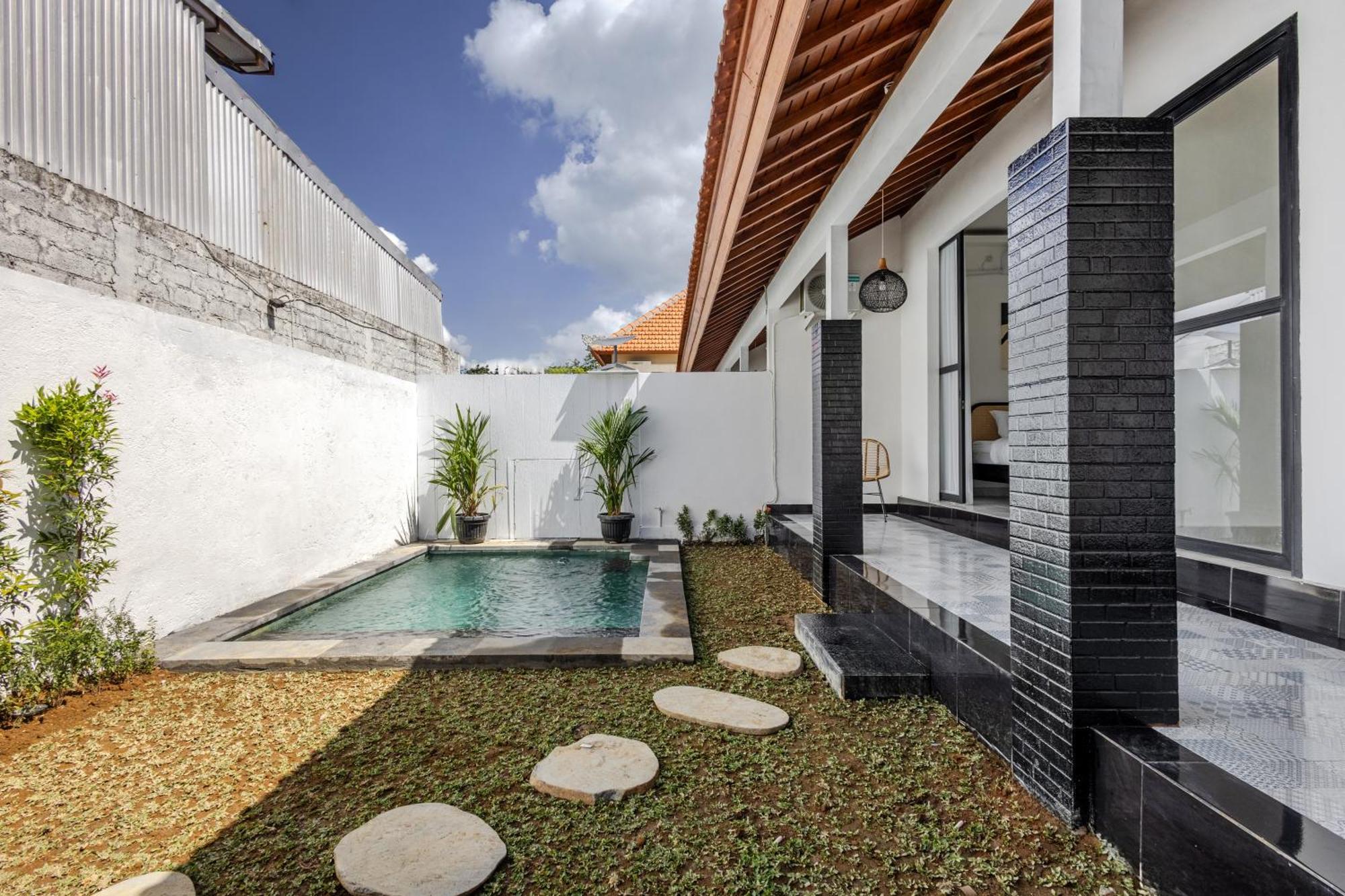 Rose 2 Bedrooms Villa Ubud